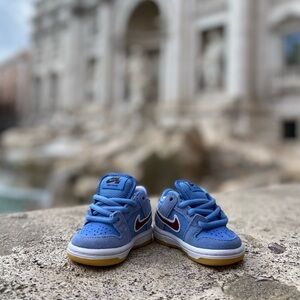 Nike SB Dunk Low Pro Philadelphia Phillies Collectable Sneakers in Size 2C